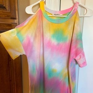 Tie Dye cold shoulder top size Medium